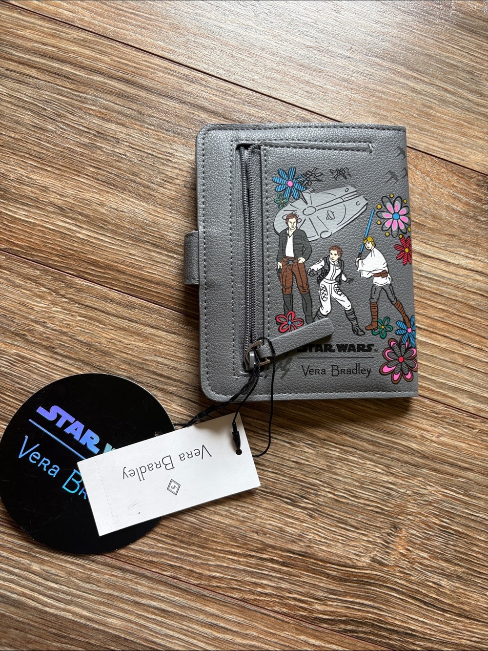 Vera Bradley X Star Wars wallet - Picture 2 of 3
